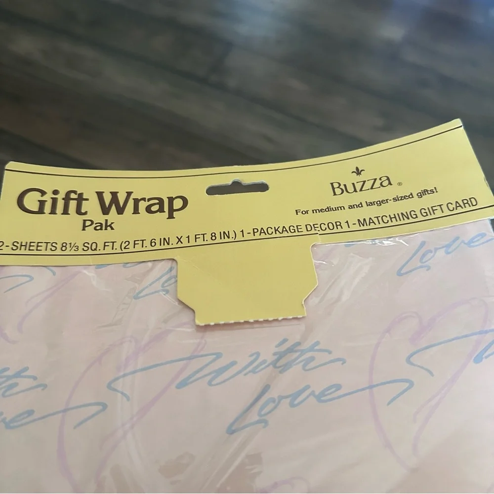 Set of 6 vintage gift wrap packs